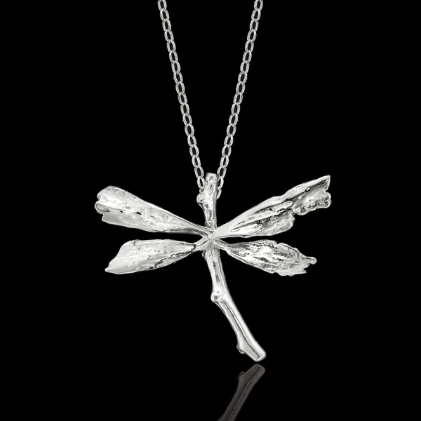 silver_dragonfly_pendant_zoom_600x600_crop_center
