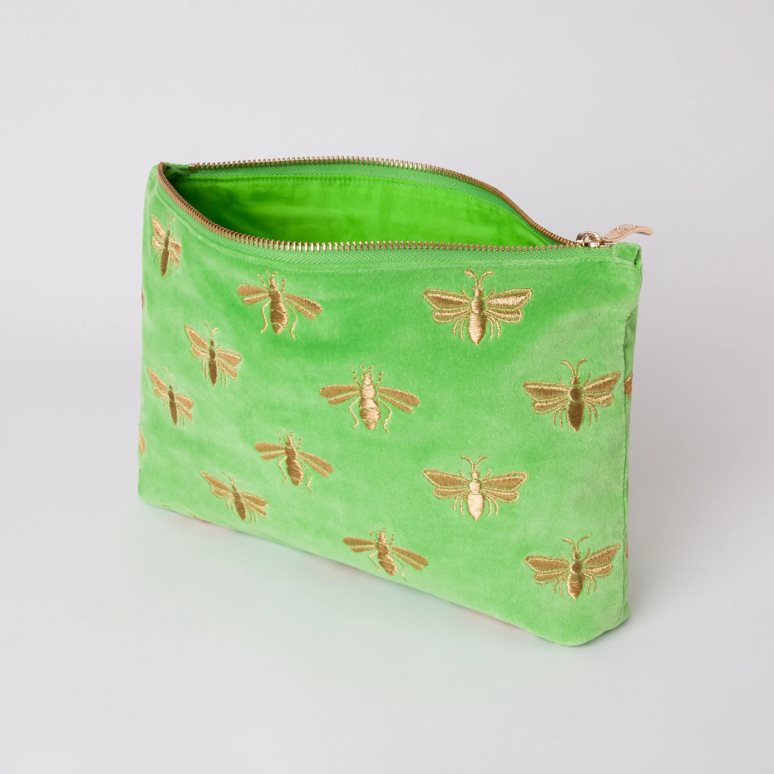 bee-green-everyday-pouch-002