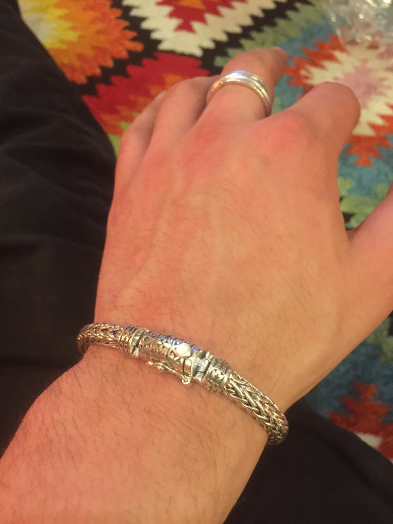 unixex silver bracelet
