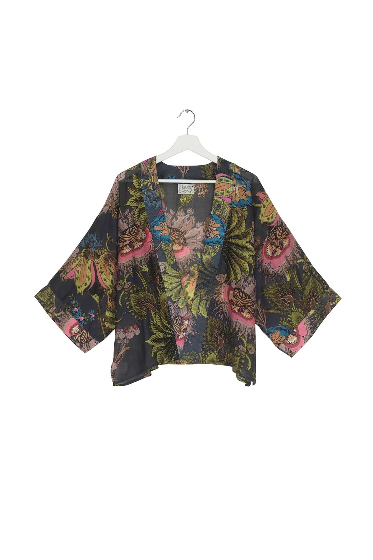 KimonoEccentricBloomCharcoalFront_0001_1800x1800