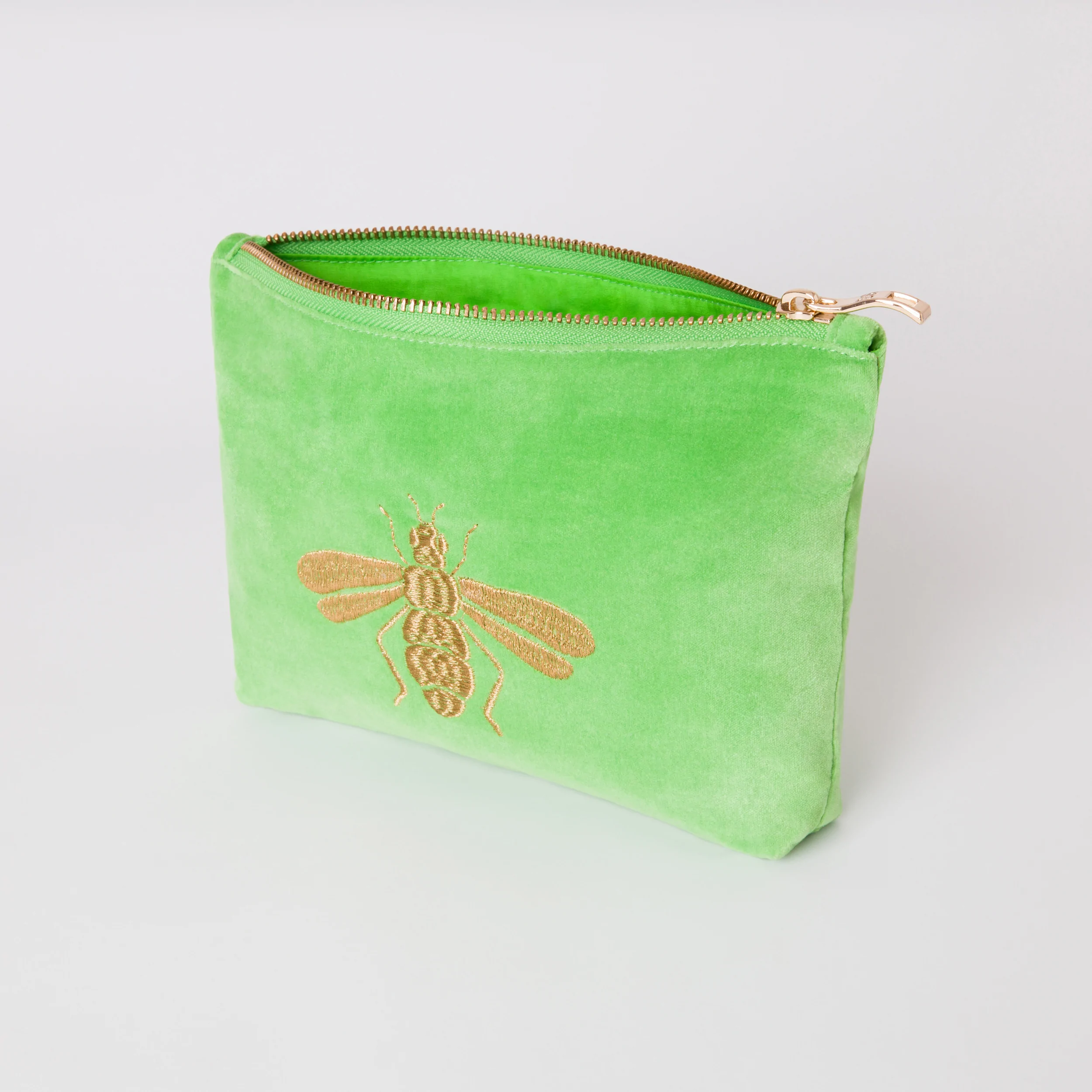 bee-green-mini-pouch-002