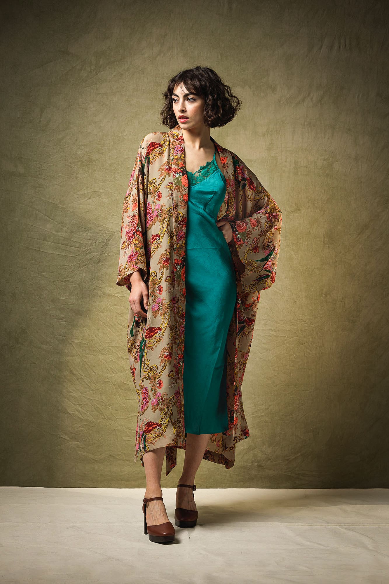 Long-Kimono-Autumn-Chintz_0003