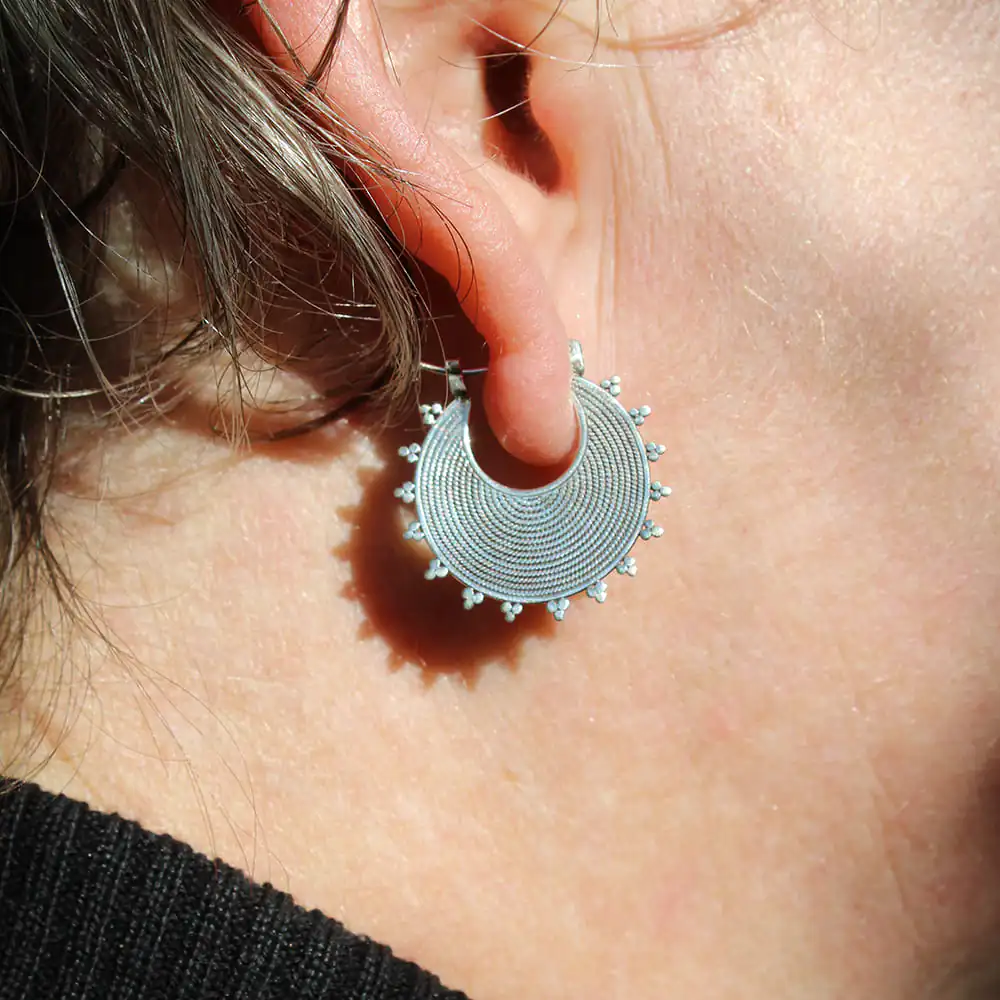 Annie_Mundie_ silver_hoops_2cm(L)