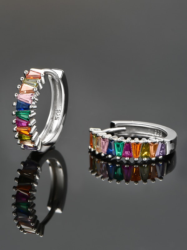 AandT-Jewelry-925-Sterling-Silver-Cubic-Zirconia-Geometric-Luxury-Huggie-Earring (3)