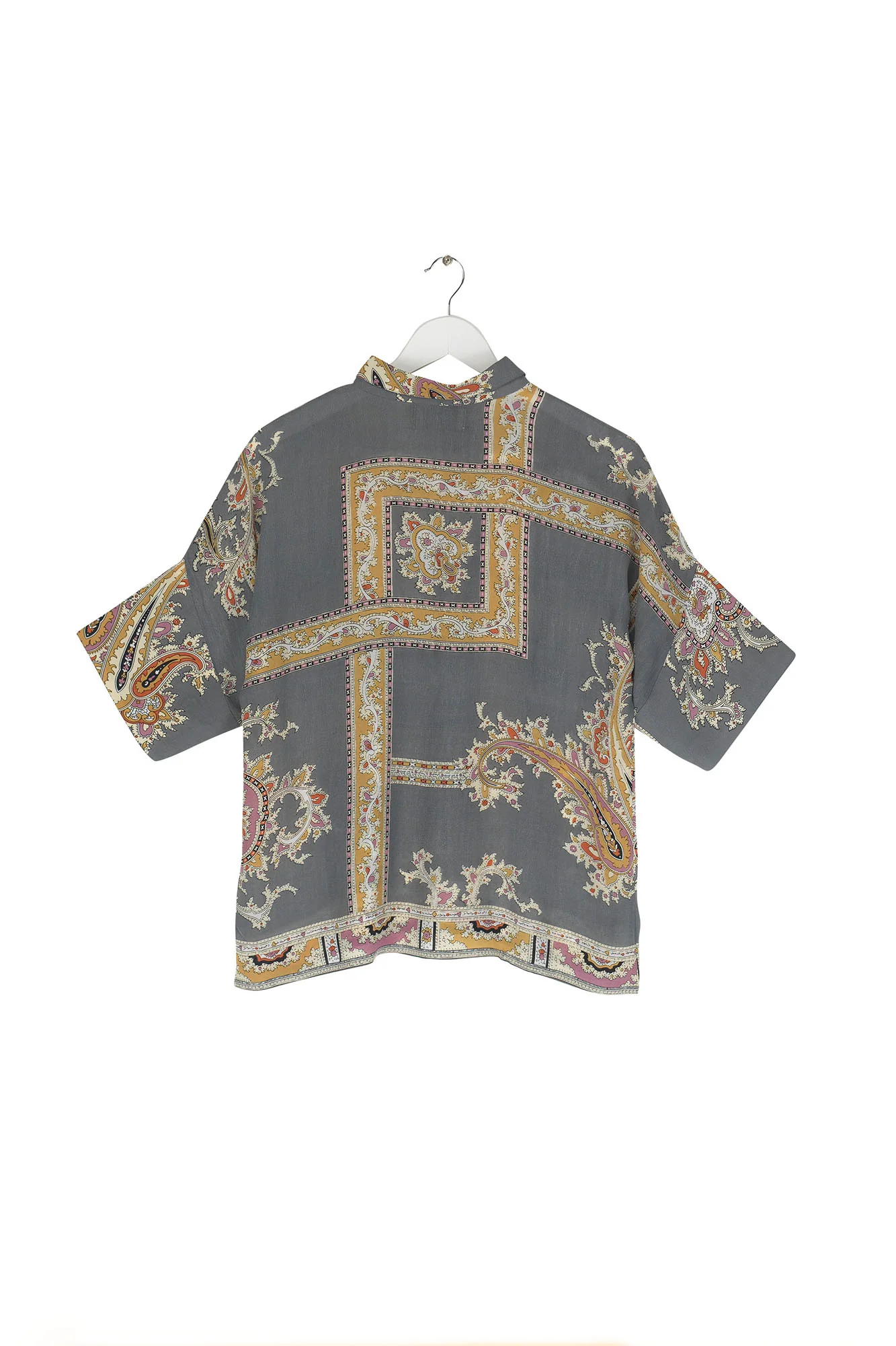 PoloHandkerchiefGreyBack_0001