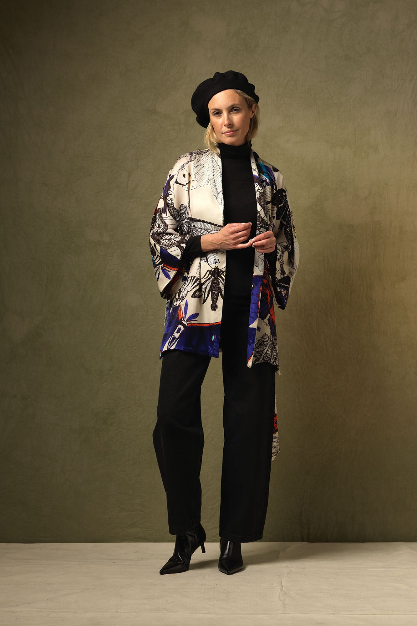 ButterfliesWrapJacket_2-230609