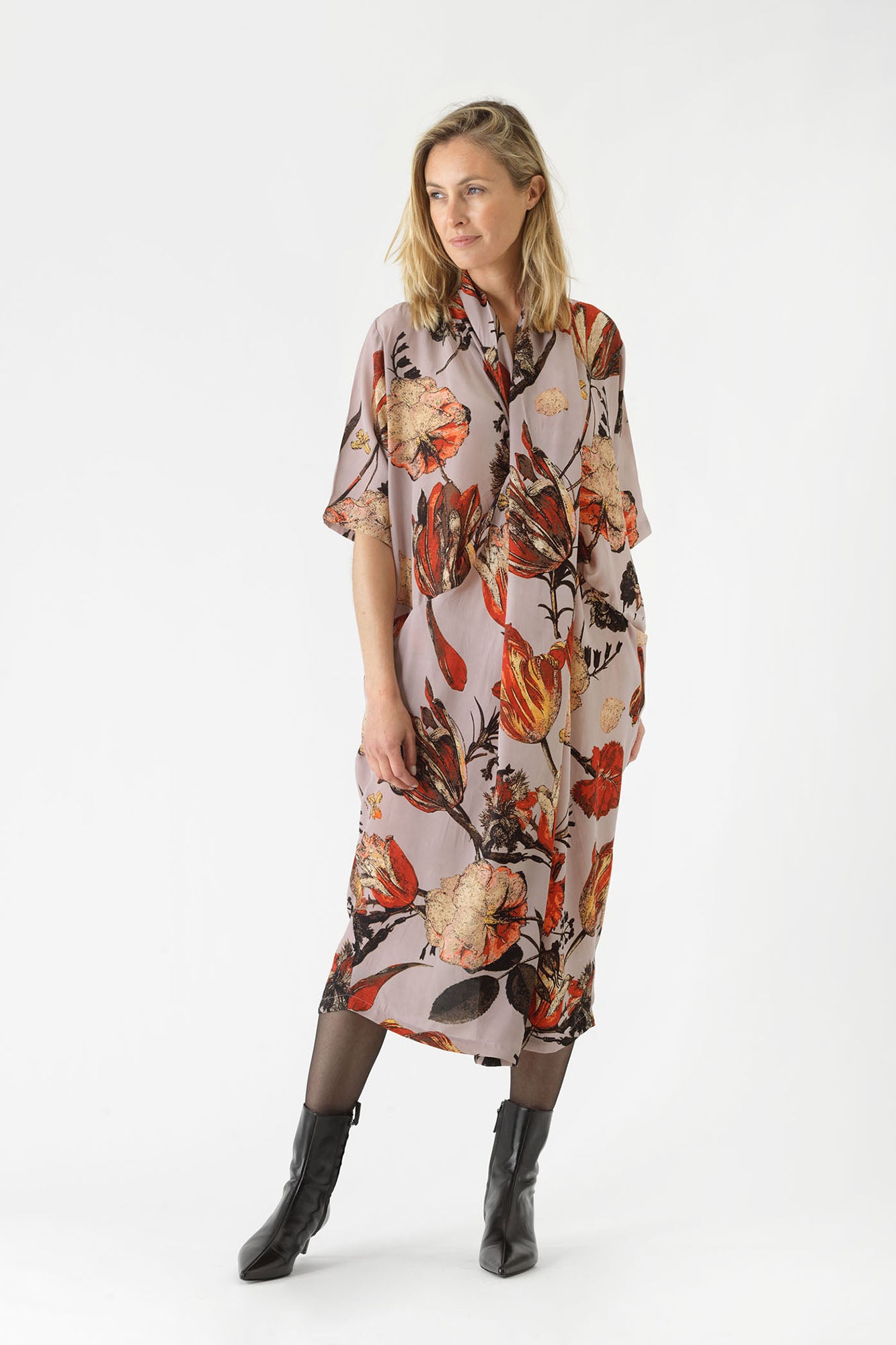 TulipRachelDress_1_b3cd87dd-0578-4517-a46b-0117fb6bf34c