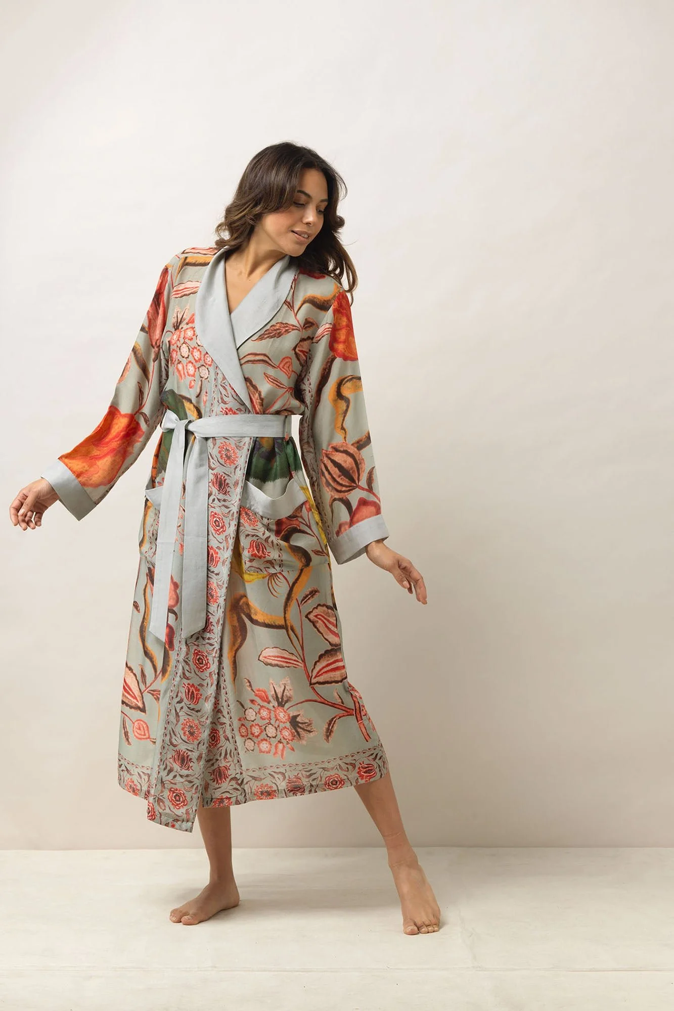 Joy_Grey_Gown_2-573396