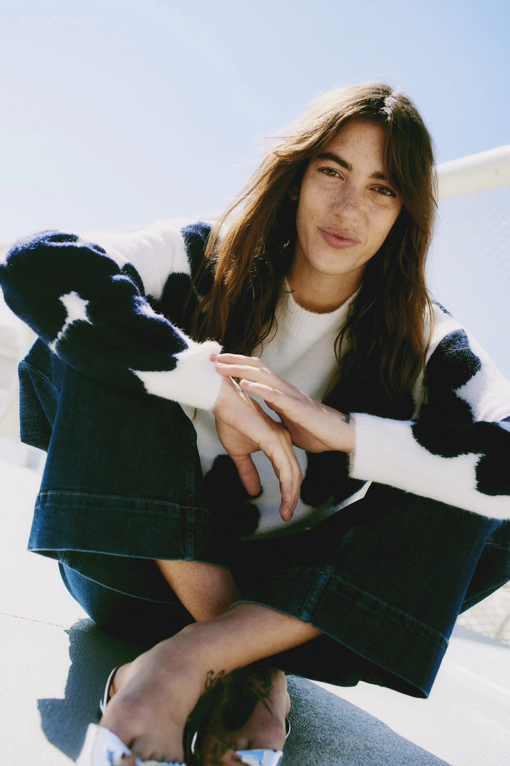 mid-blue-denim-bykomma-jeans (5)