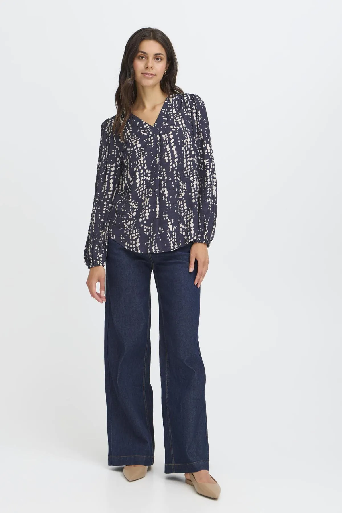 20614542_900003071_400