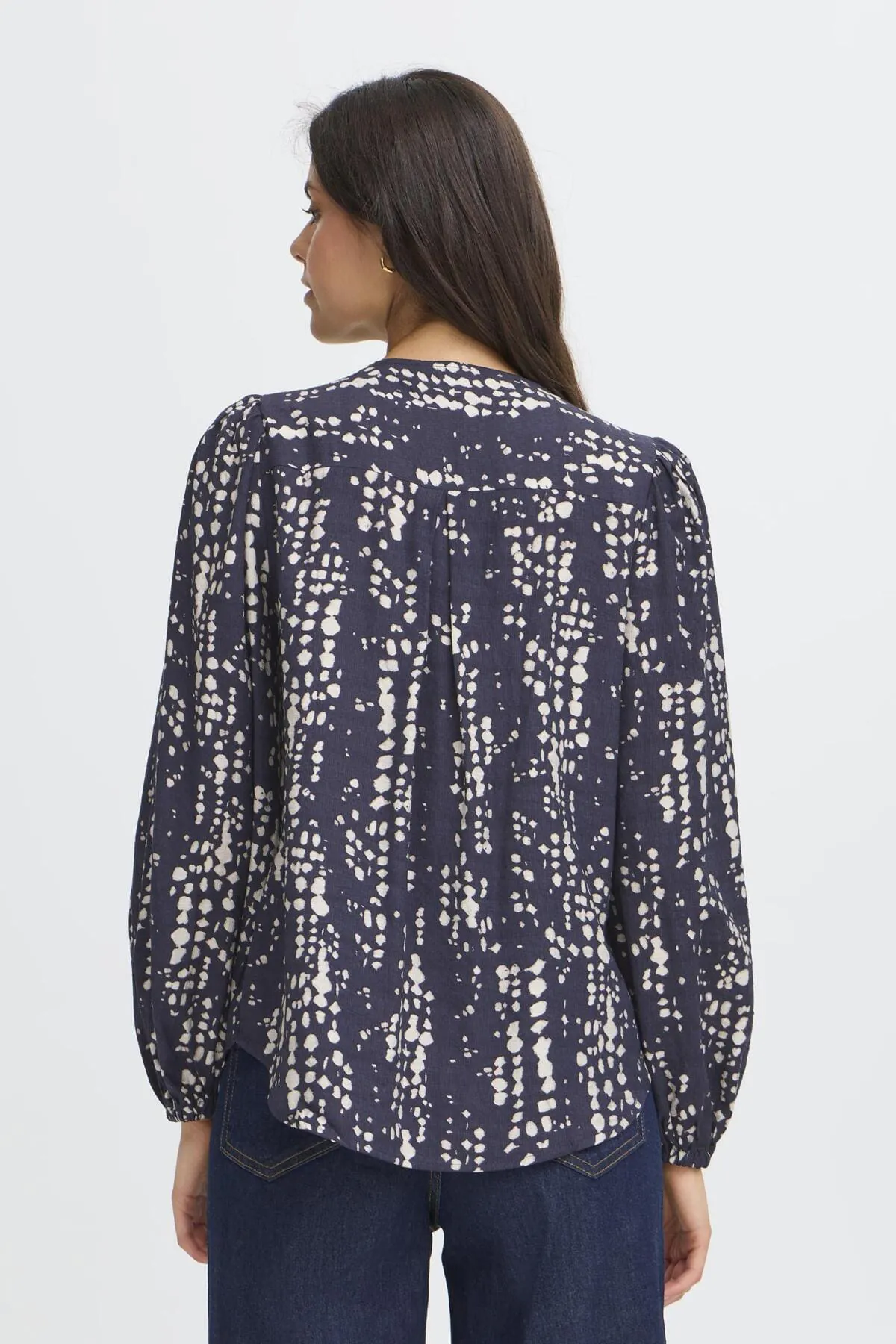 20614542_900003071_550