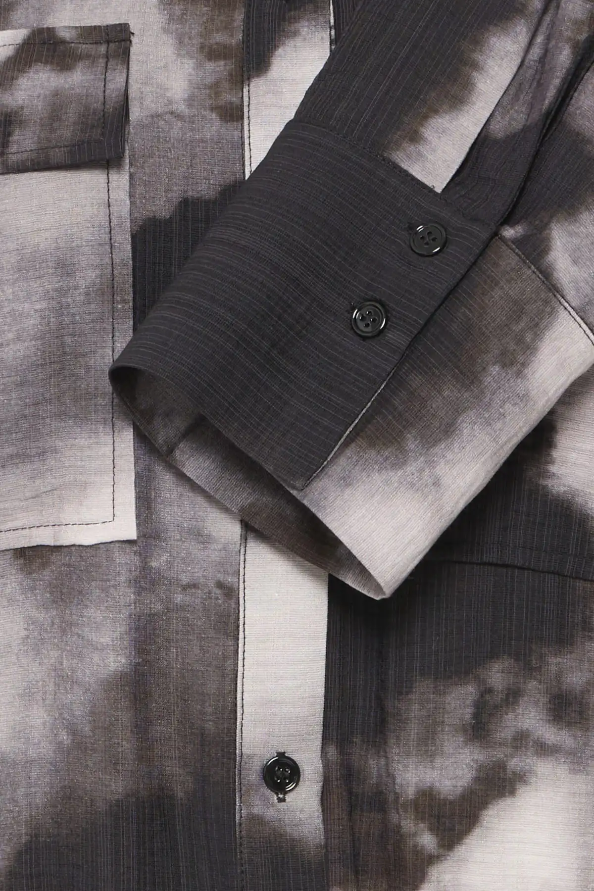 20617106_900002981_300